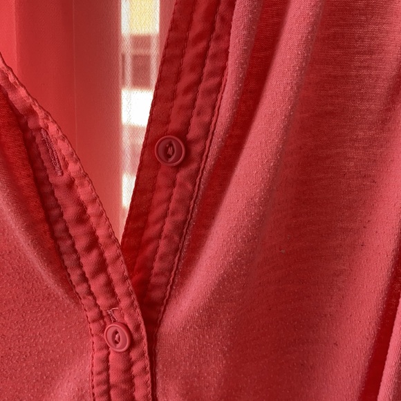 Lightweight summer top - Picture 5 of 6